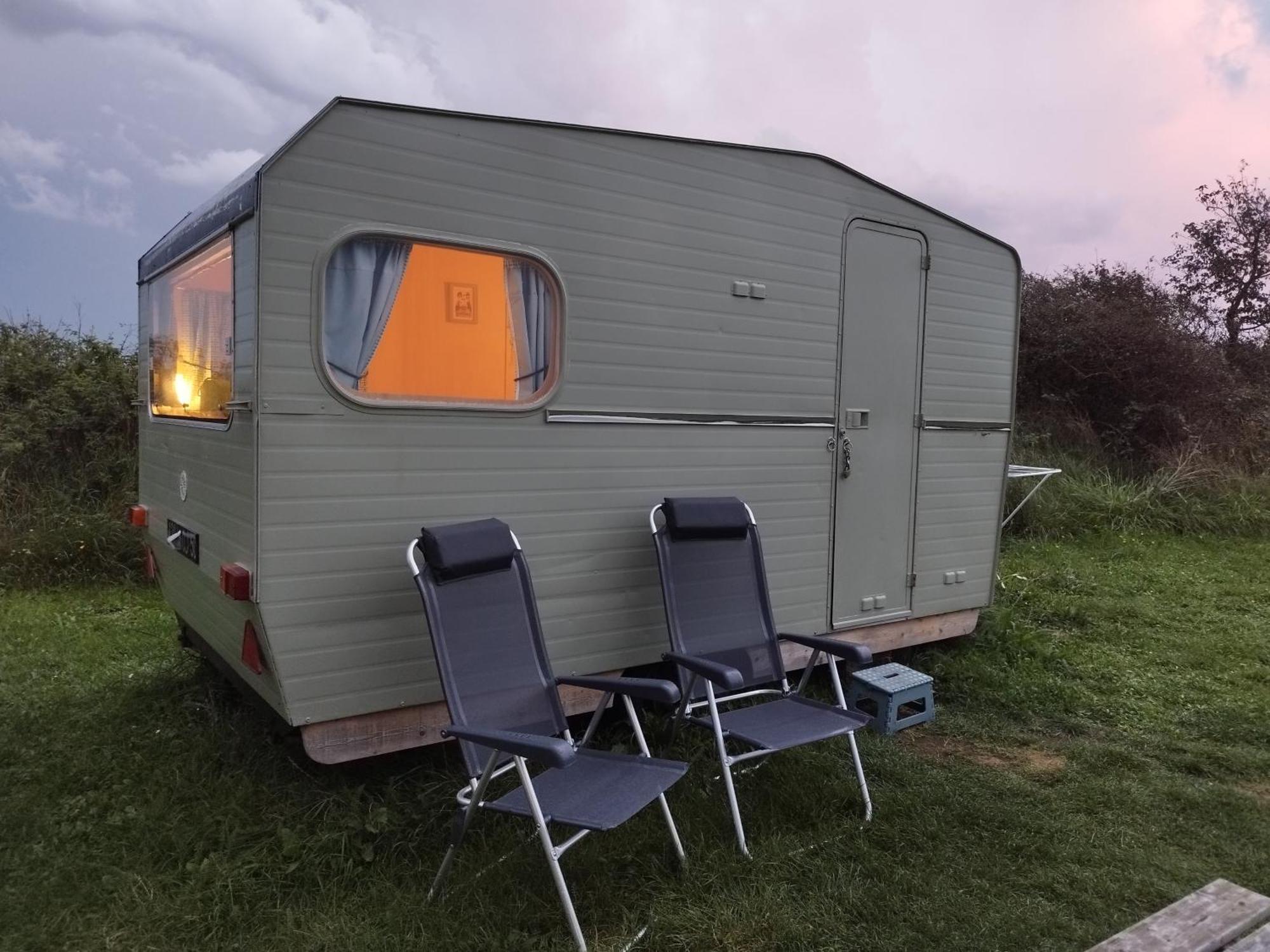 Camping Les Ronds Duval Face Aux Iles Anglo-Normandes Les Moitiers-d'Allonne Pokój zdjęcie
